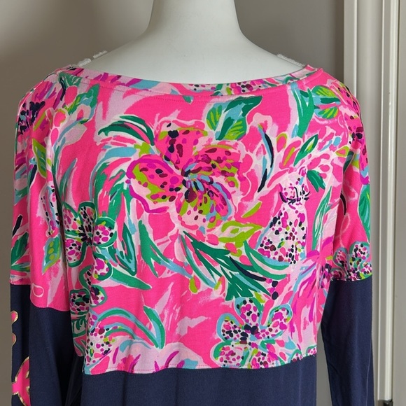 Lilly Pulitzer Cockatoo Pink Paws for a Cause Finn Long Sleeve Top Breast Cancer - Picture 7 of 11